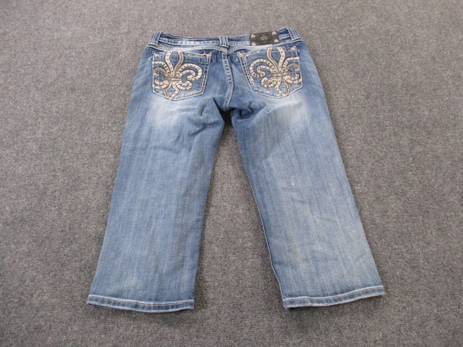 Miss Me Jeans Womens 32 Blue Crop Capri Denim Embroidered Rhinestones Y2K Preppy