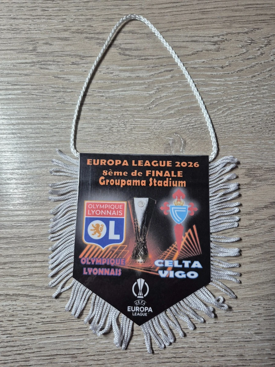 Lot De 47 Fanions De Football - Collection Multicolore