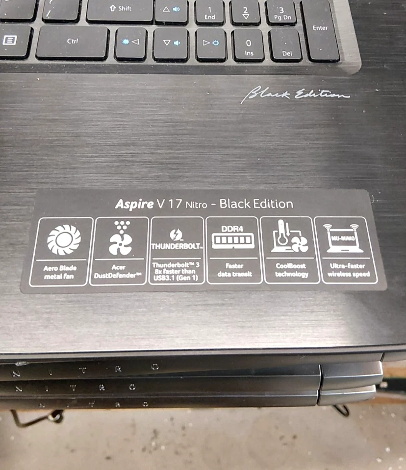Acer Aspire V17 Nitro Black Edition - INTEL i7 / 7th GEN - FOR PARTS - Bild 3 von 4