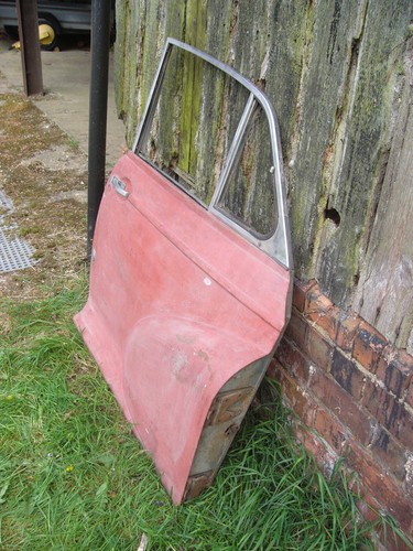 Morris Minor Driver's Door - Picture 3 of 5