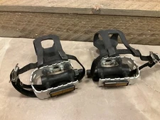 Wellgo K79 Bicycle Pedals w/Toe Clip & Straps D6 LU-CS WL H6