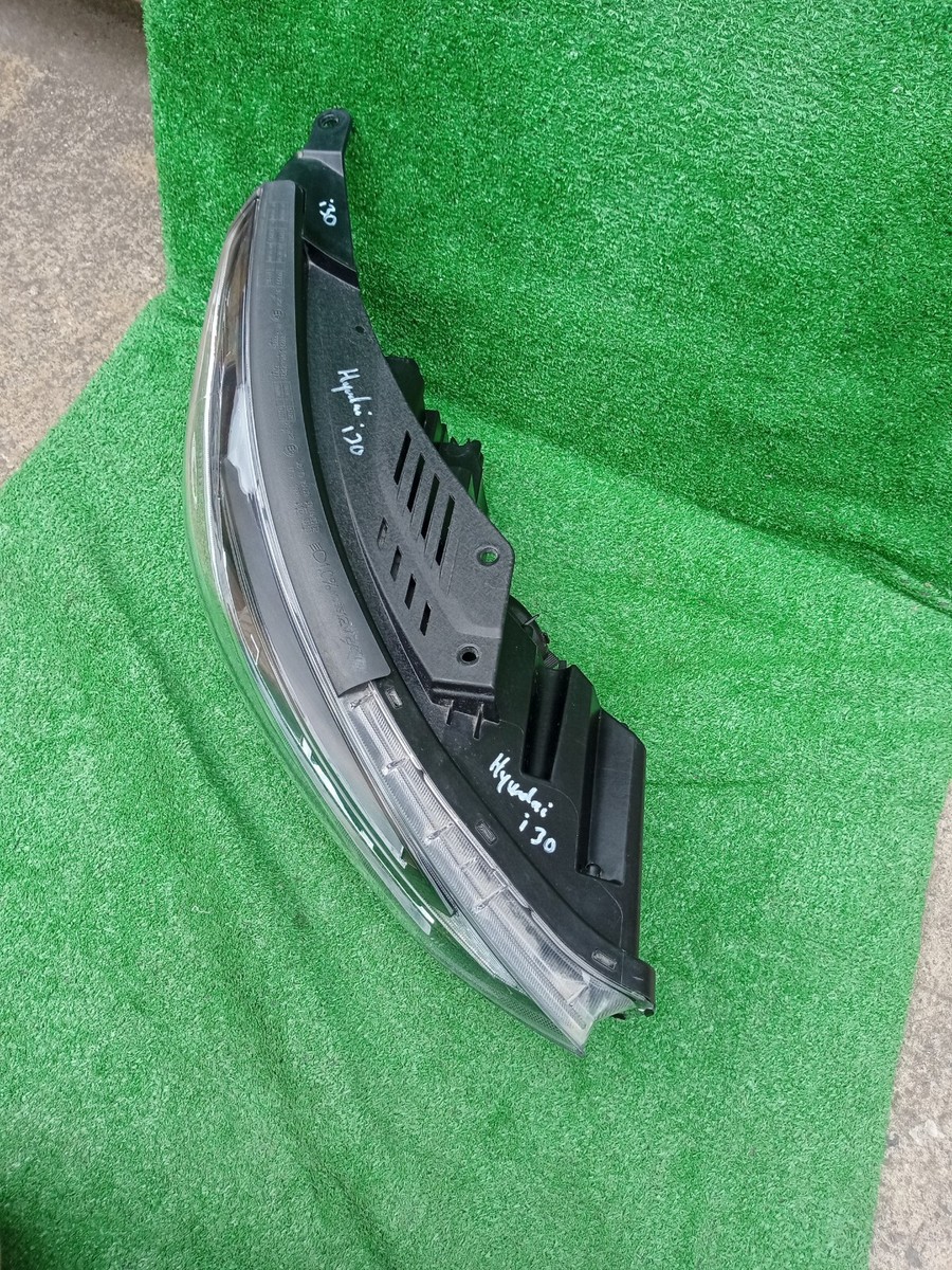 Genuine Hyundai i30 2020- Adaptive Headlight Right Side G492113020  