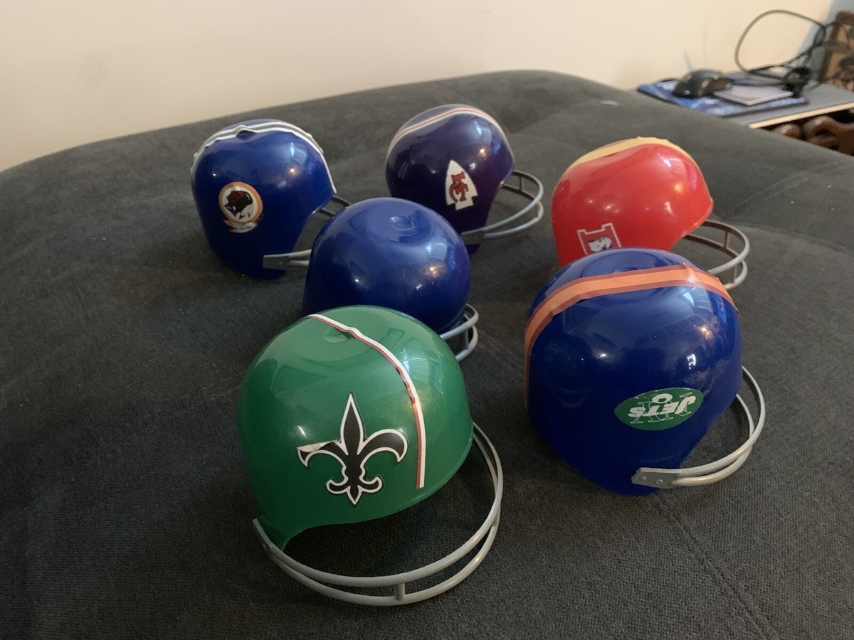 baseball helmet icon Baseball helmet icon image  Royalty-Free Vector
