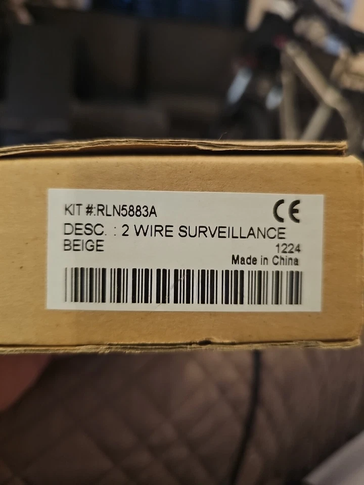 Motorola Surveillance Kit RLN5883A Beige NIB - Image 2 of 3