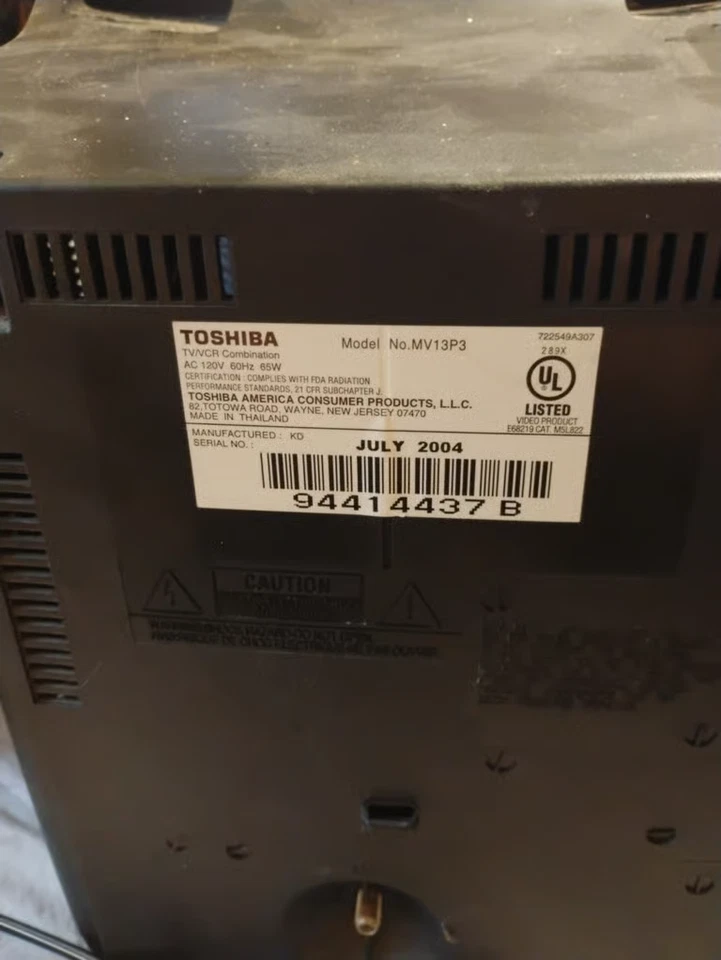 Toshiba MV13P3 13" CRT Television 2004 W/VCR Built In no remote -TESTED WORKS - Image 4 of 4