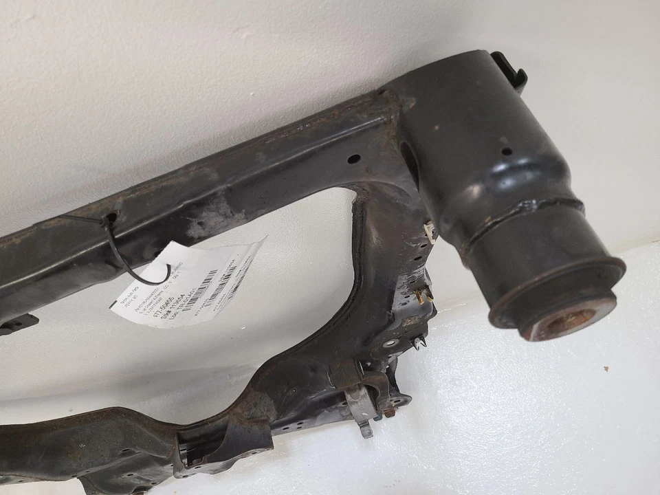 2011-2017 NISSAN QUEST Crossmember K Frame Front Suspension CVT 54400JP20C Foto 4 de 4