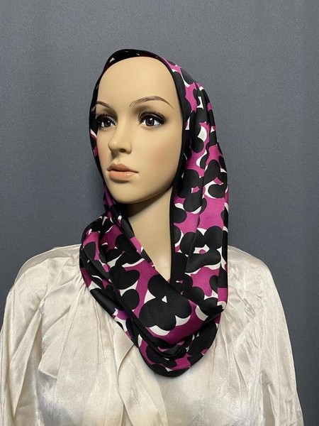 Women Escada Scarf Purple One size