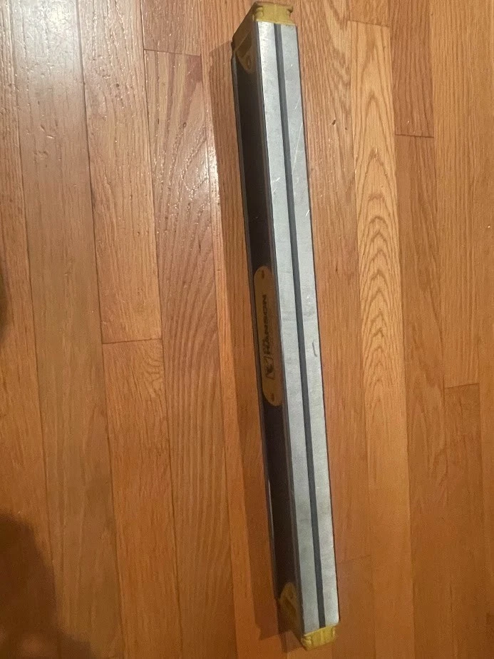 C.H. Hanson 24” Magnetic Aluminum Level – Heavy Duty – Yellow/Black - Image 3 of 4