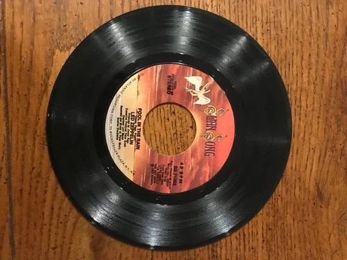 Led Zeppelin 45 Fool In The Rain/Hot Dog (342)