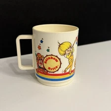 VTG Rainbow Brite Plastic Mug 3.5” Tall 1983 Hallmark Deka