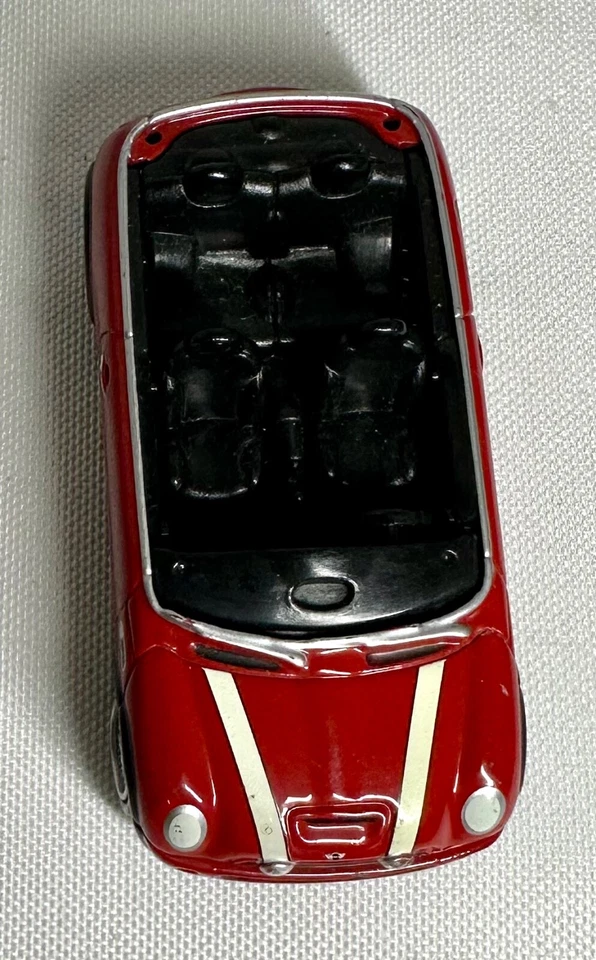 MINI COOPER 2003 Paramount Pictures Johnny Lightning 1:64 DIE-CAST - Image 4 of 4