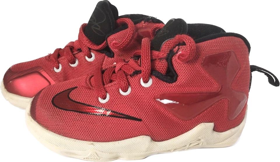 808711-610 Nike 儿童 学步儿童 Lebron XIII 红色 尺寸 7c 二手,有些磨损 查看照片 — 第 4/4 张图片