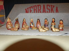 Vintage Hand Painted Clay Folk Art Mexican Pottery Nativity Set Red Gold 14pc