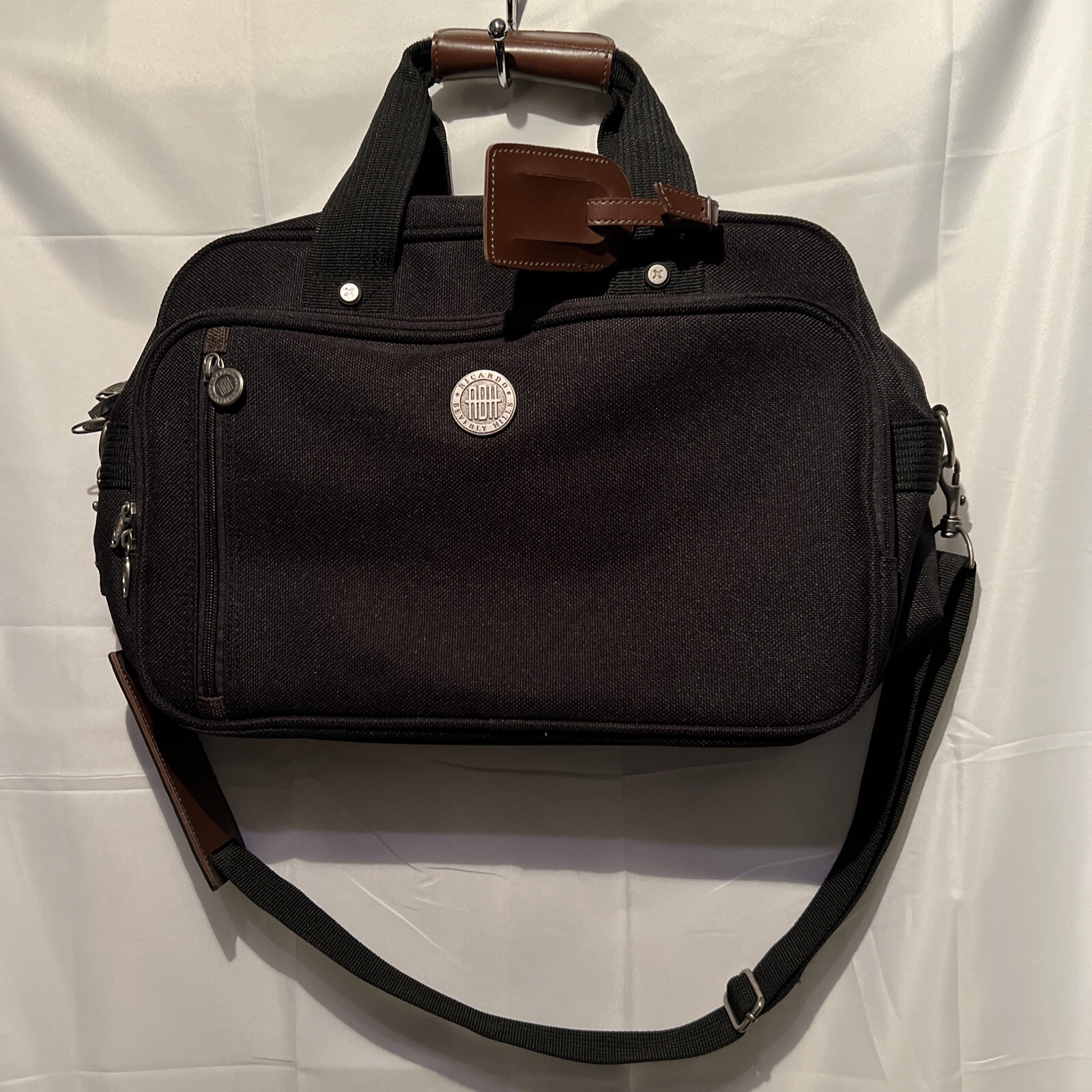 Ricardo Beverly Hills Carry On Travel Bag Luggage Duffle Tote Black