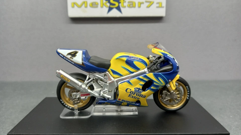 1/24 IXO Modellino Moto Suzuki GSX-R 750 Pierfrancesco Chili 2001 #4 Superbike - Immagine 4 di 4