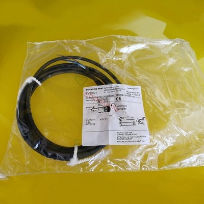 1PC NEW IFM EVC001 Connection cable Free Shipping