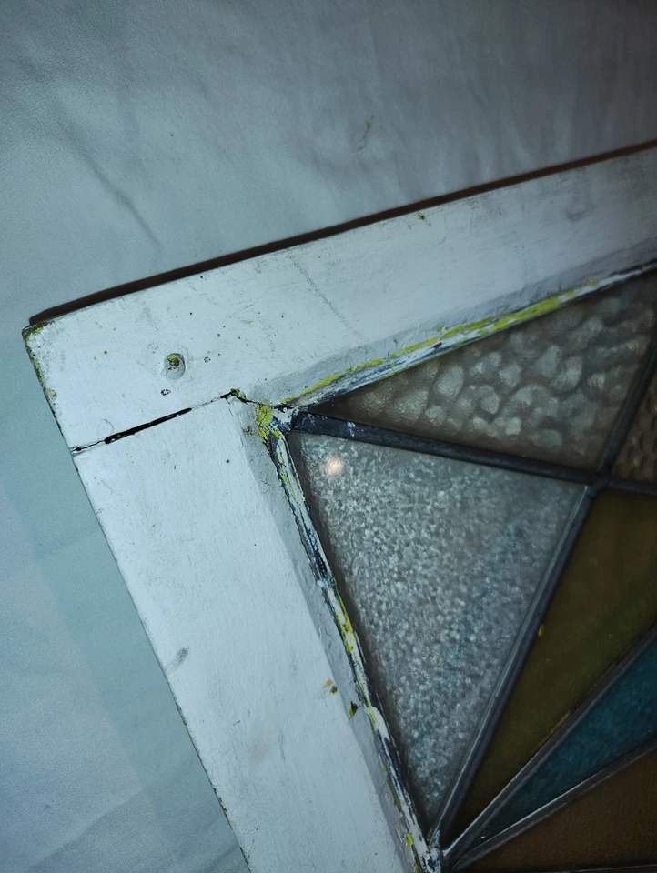 Geometric OLD ENGLISH LEADED STAINED GLASS TRANSOM VENT WINDOW 18" X 18 1/4" - Image 4 of 4