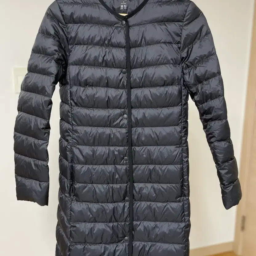 Uniqlo Black Lightweight Long Padding Coat, Size M thumbnail 3