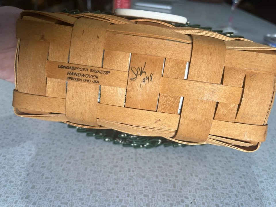 Longaberger welcome basket signed by family member - Image 2 of 4