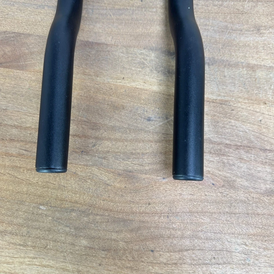 Oval Concepts Aerobar Extensions Alu Vorbau Halterung SCCS mit Riser und Pads - Bild 4 von 4