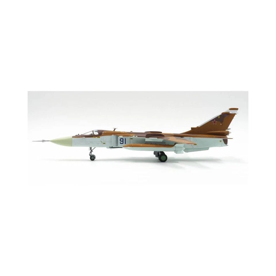 Calibre Wings 1:72 Sukhoi Su-24MK Fencer-D Russian Air Force, Blue 91, Russia - Image 3 of 3