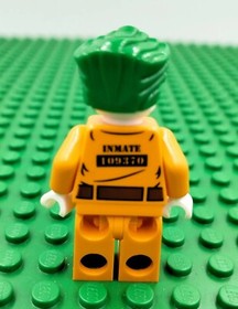 LEGO DC Super Heroes (sh0061) The Joker Minifigure 10937 Arkham Asylum Breakout