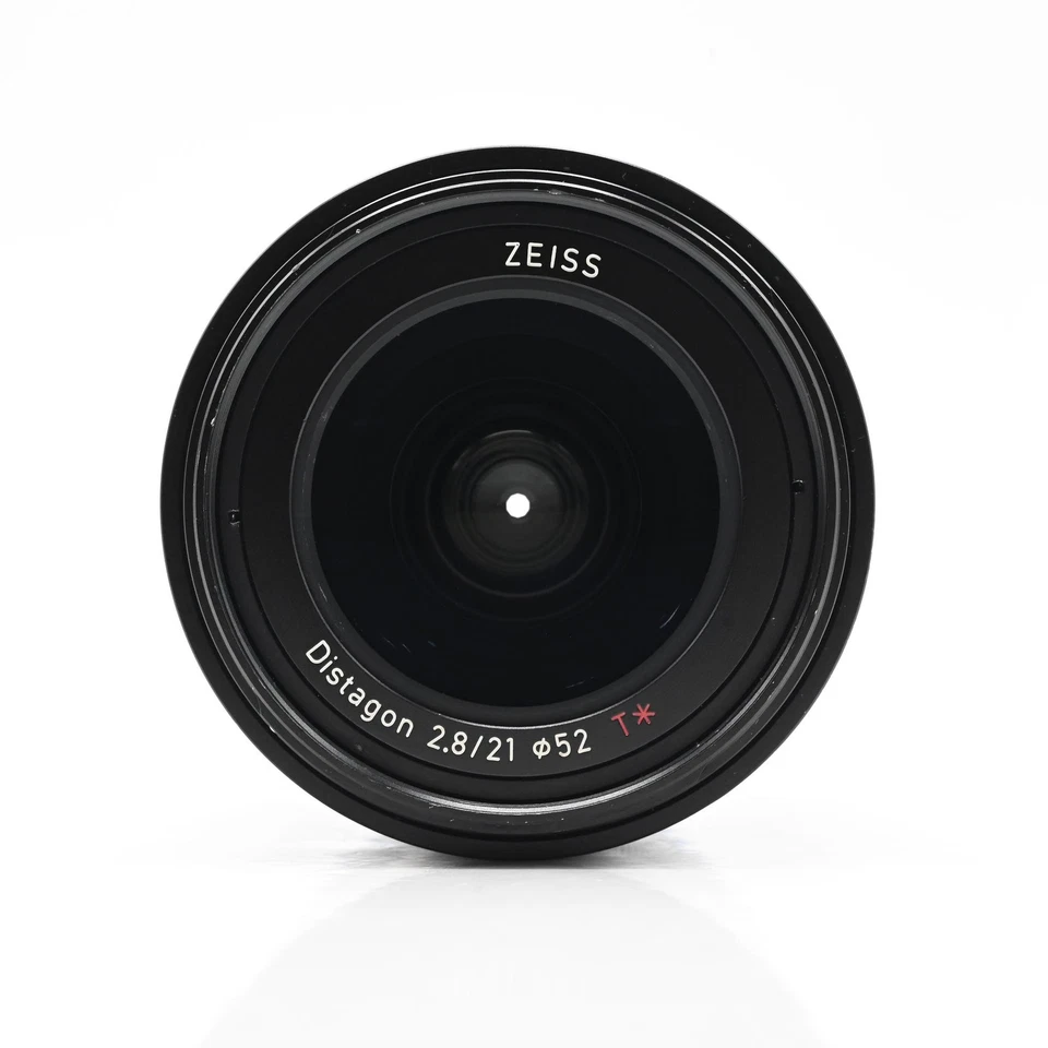 Lente Zeiss Loxia 21 mm f2,8 Distagon T* Sony E Mount #234 Foto 3 de 4