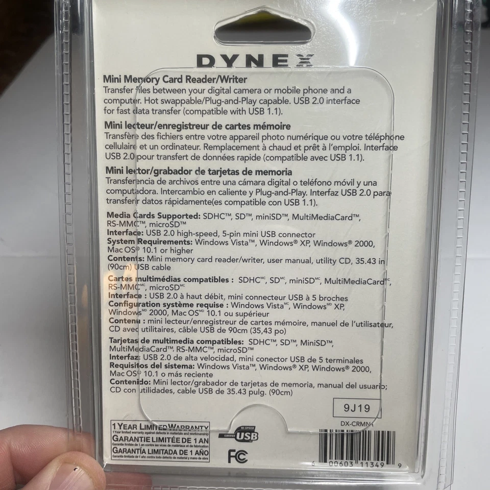 Dynex  6-in-1 USB 2.0 Mini Multi-Memory Card Reader Micro sd DX-CRMN1  - Image 4 of 4