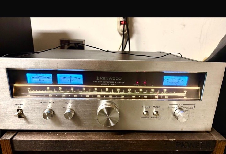 VINTAGE KENWOOD KT-8300 AM/FM Stereo Tuner - Tested Works