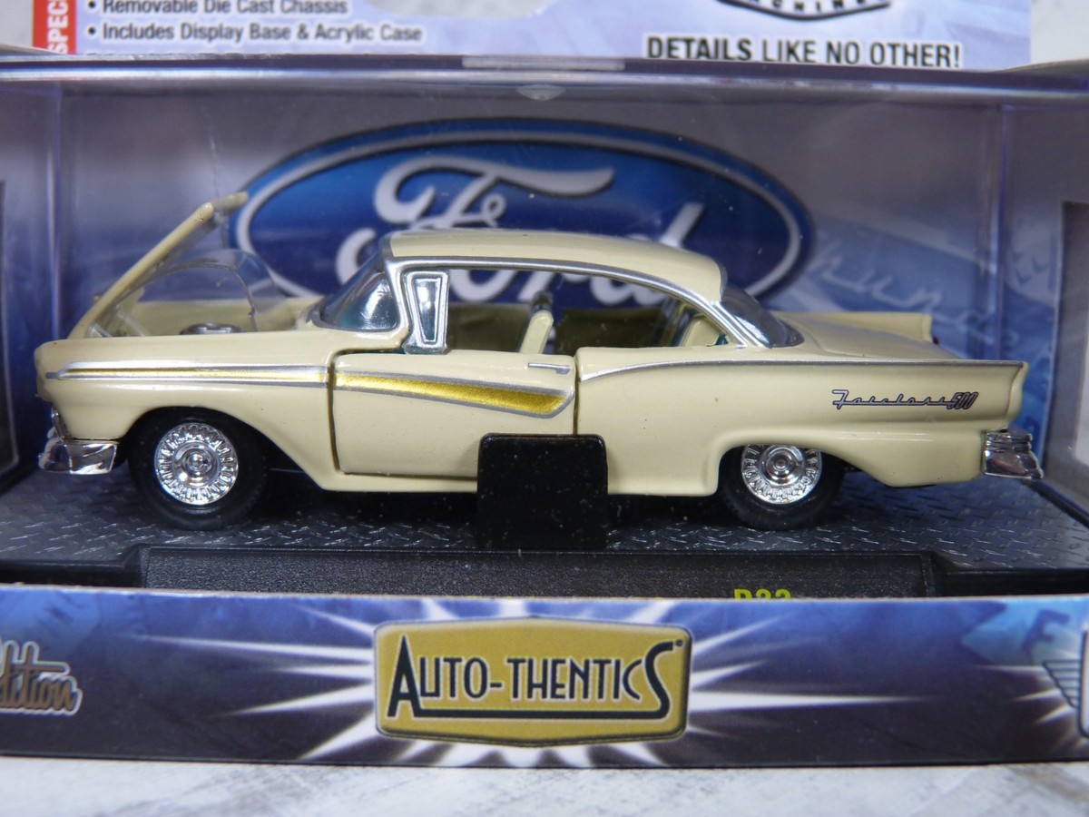 M2 Machines Auto-Thentics '57 Ford Fairlane 500 Light Yellow R33
