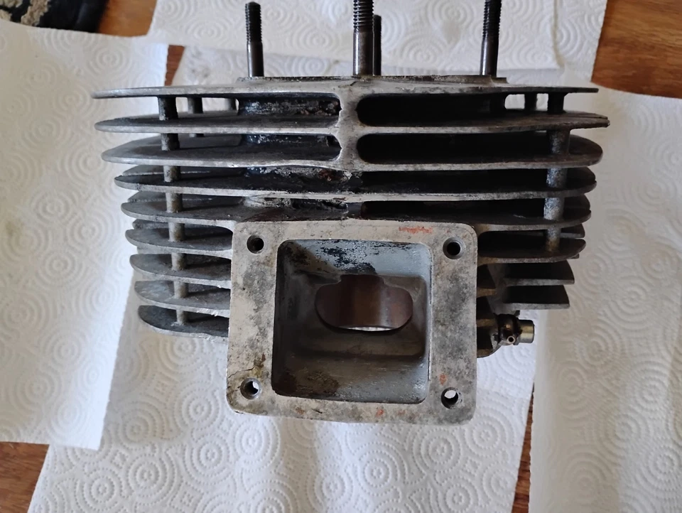 Yamaha RT1 1970 360 culata jarra Foto 3 de 4