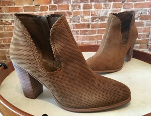 vince camuto fernlee