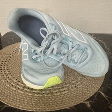 New Balance Fresh Foam 680 v8 Running Sneakers Womens Size 9 Women s Blue White