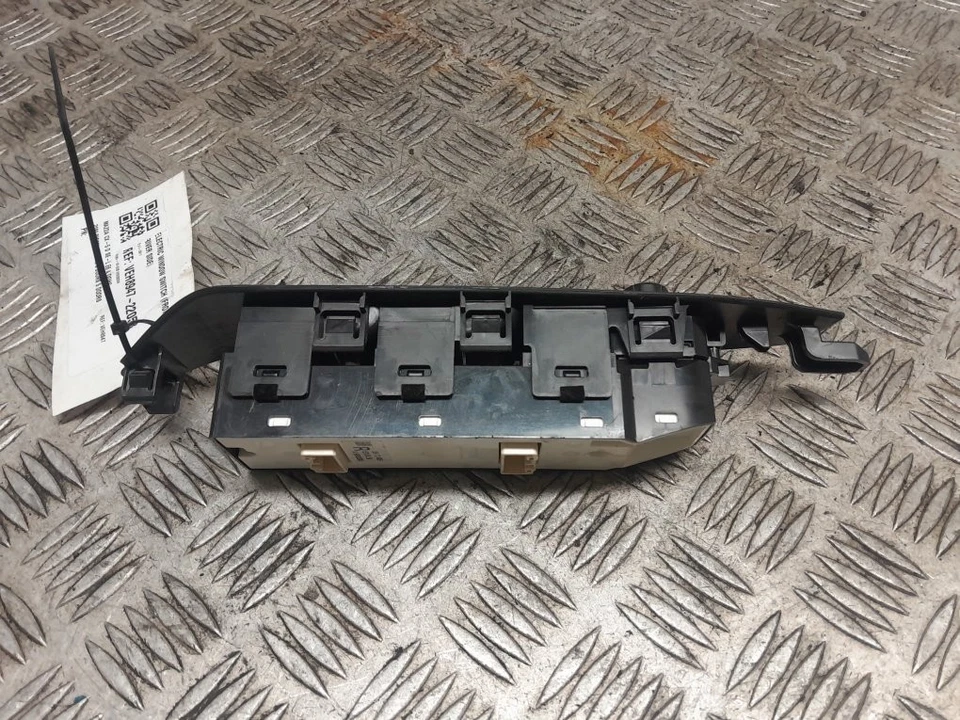 MAZDA CX-5 D ELECTRIC WINDOW SWITCH (FRONT DRIVER SIDE) ESTATE 5AB008EB08 12-17 - Image 4 of 4
