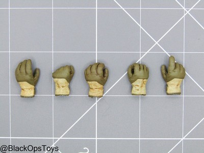 1/12 - SALVO Black Ops - Unknown Operator - Right Trigger Gloved Hand Set (x5)