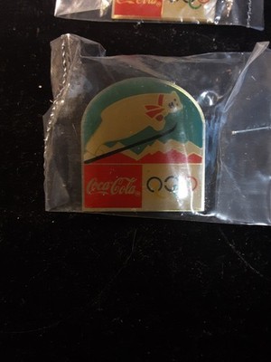 COCA-Cola Eisbär Pin SkispringenOlympische Spiele POLARBEAR OLYPICS Neu 2