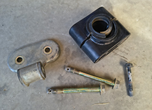 1987-1990 SUZUKI Quadracer LT250R Steering Stem Bushing Radiator Mount