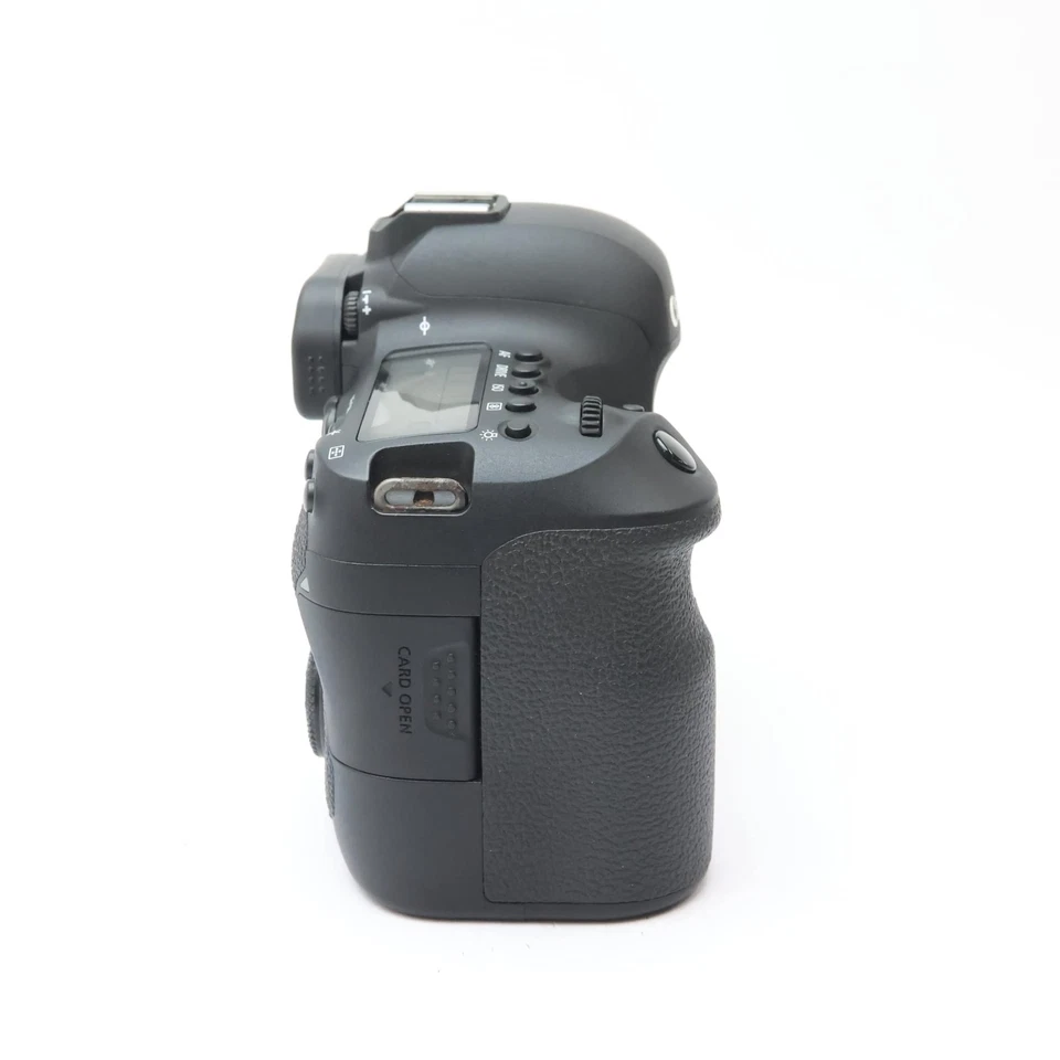 Canon EOS 6D Mark II 26.2MP Digital SLR Camera Body #69 - Image 4 of 4