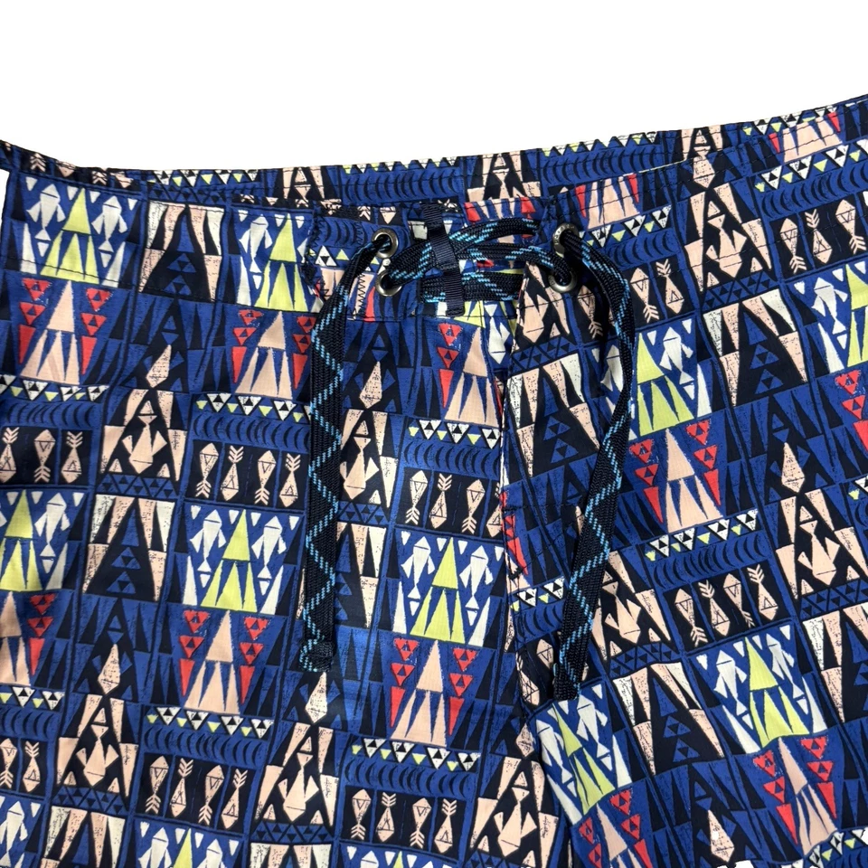 Pantalones Cortos Patagonia Para Mujer Elastizados Planificación Tribal Geométricos UPF Talla 12 Foto 4 de 4