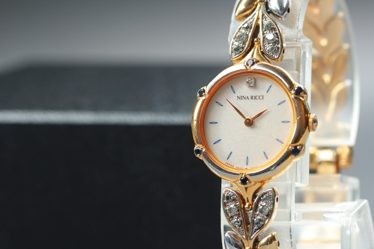 Vintage 1999 N MINT Seiko Nina Ricci 4N20-029B Gold Quartz Womens
