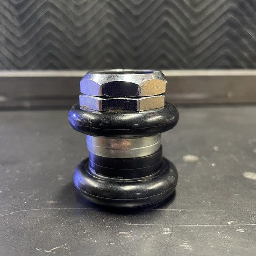 Steel Shimano 1" Threaded Headset - Used