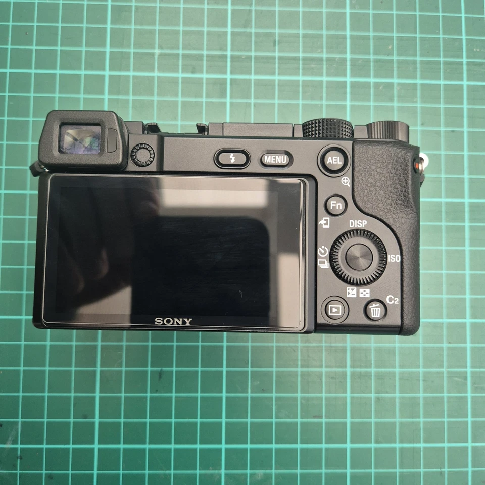 Sony Alpha 6100, photo 4 of 5