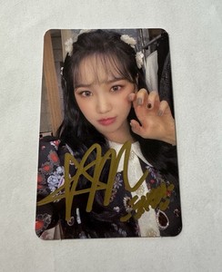 Chaewon Autograph | eBay