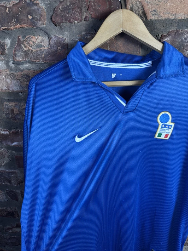 ITALY 1997 1998 HOME FOOTBALL SHIRT SOCCER JERSEY NIKE sz XL MEN VINTAGE  - Image 2 of 4