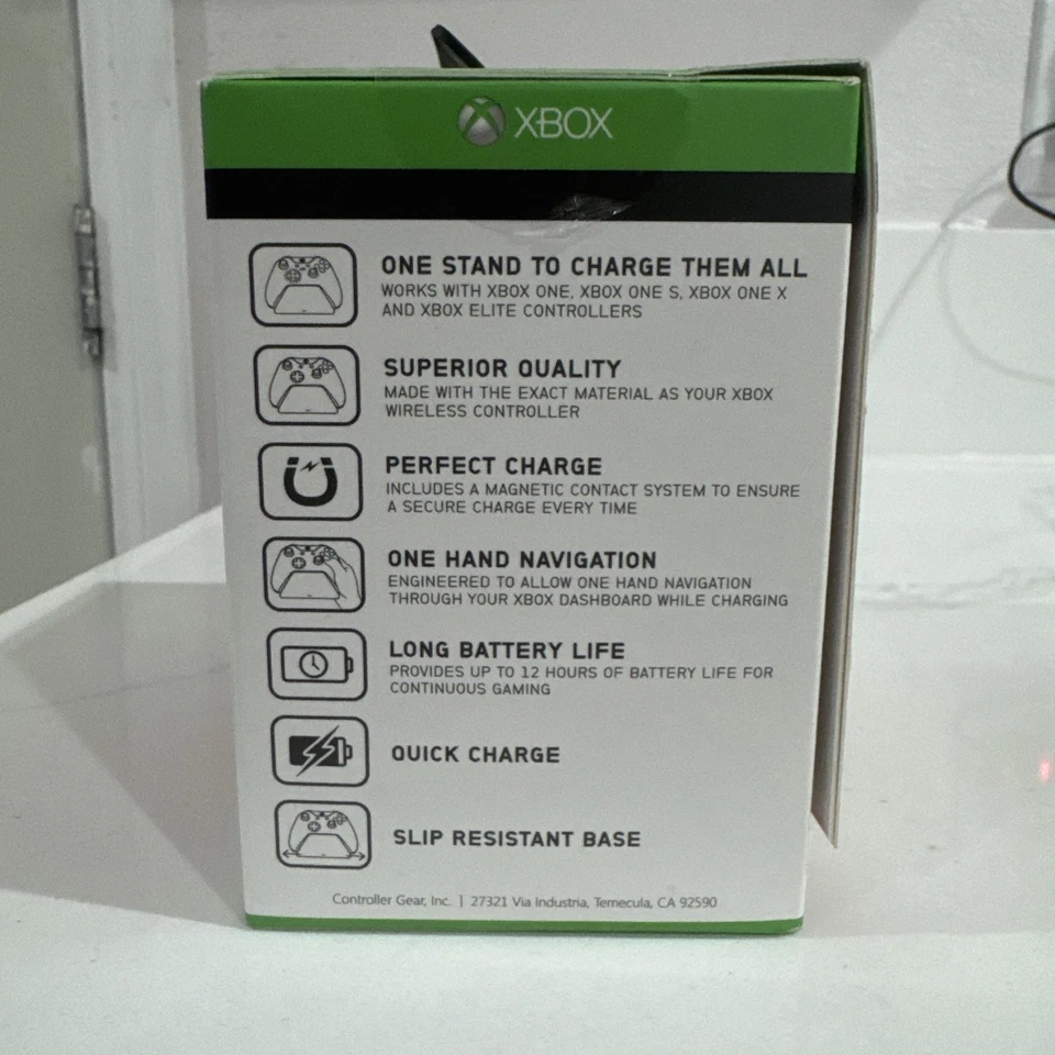 Xbox Pro Charging Stand Special Edition Sport Red - Image 2 of 4