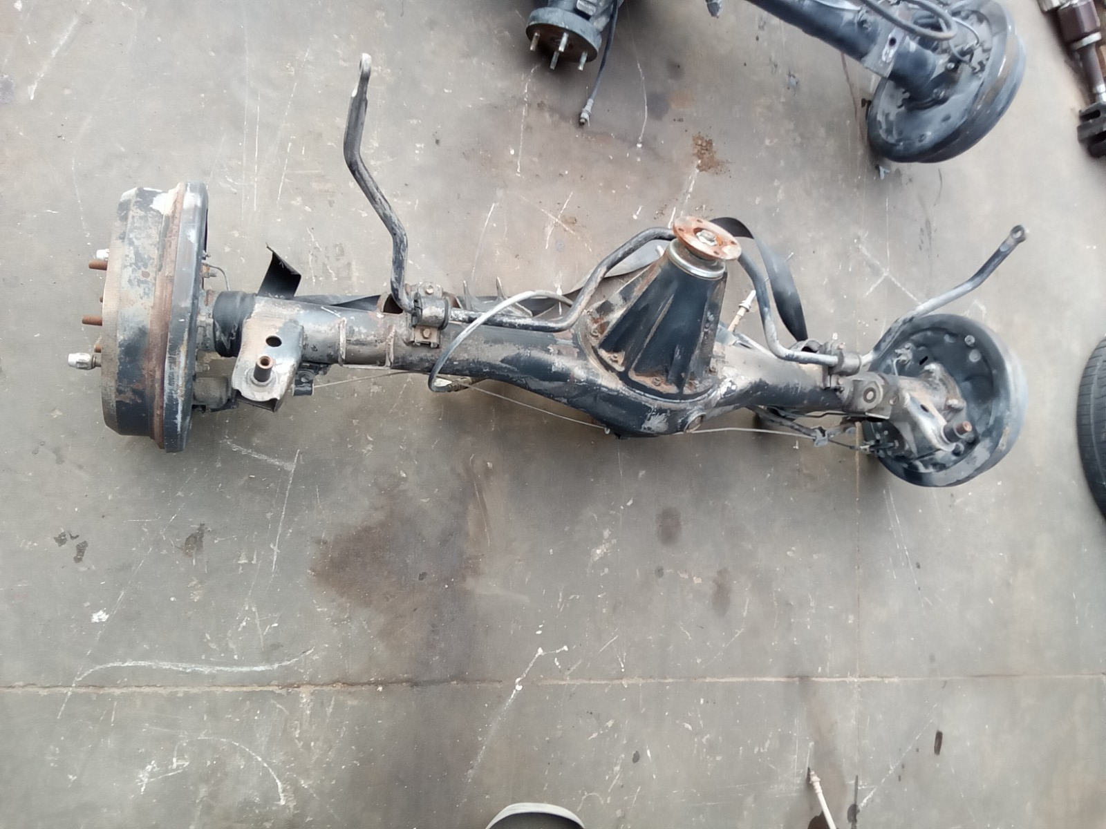 96-02 TOYOTA 4RUNNER REAR END DIFFERENTIAL AXLE CARRIER COMPLETE W/O ...