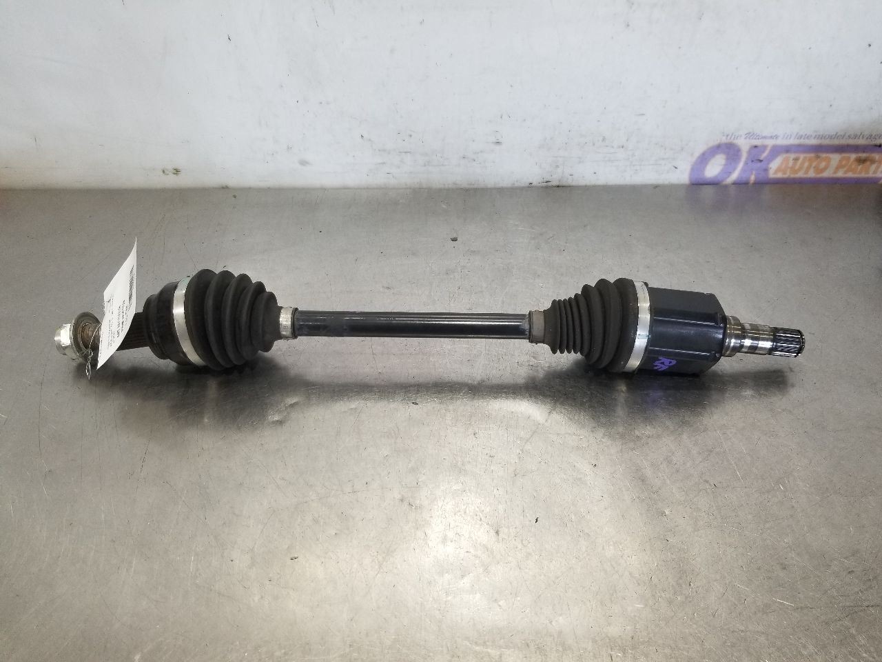 Maserati Levante FRONT+RIGHT Axle shaft