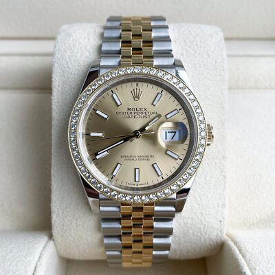 Rolex Datejust 36mm Full Set 2023 UNWORN Diamonds 126233 Gold Dial Diamond Bezel