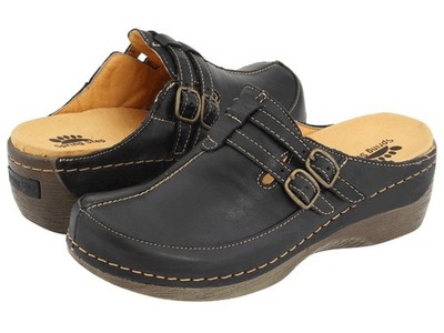 Woman's Clogs Spring Step Happy