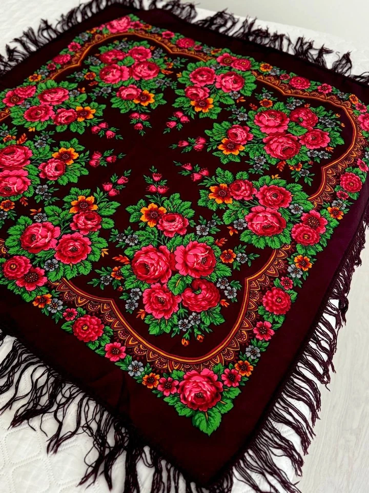 Vintage square scarf with tassels, floral print,baba scarf, woolen scarf, hustka - Image 2 of 4